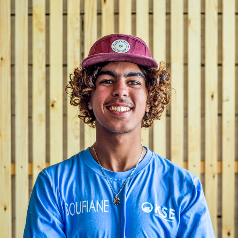 Soufiane moniteur surf KSE à Essaouira